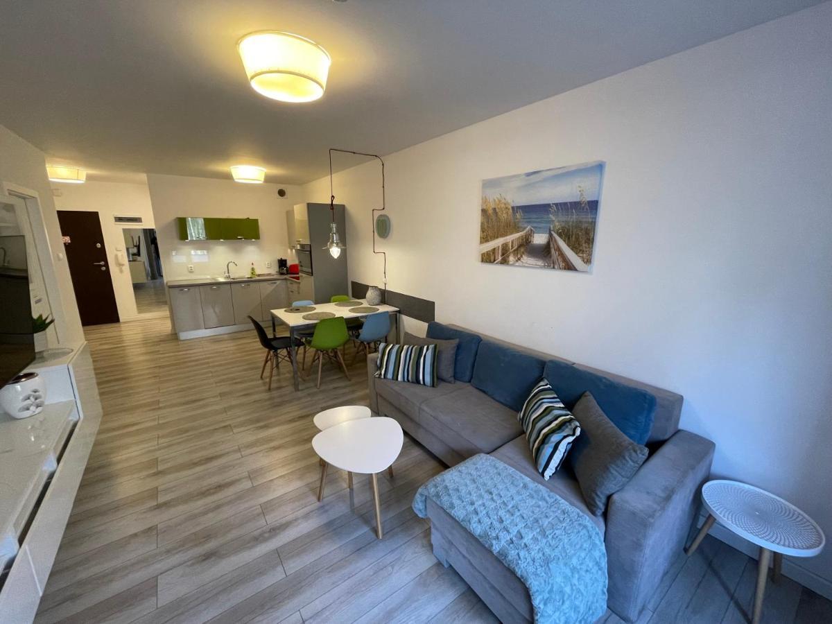 Apartament Polanki Kolobrzeg Z Podgrzewanym Basenem Kültér fotó