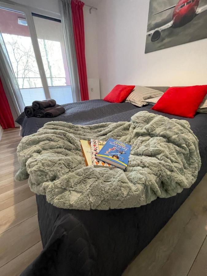 Apartament Polanki Kolobrzeg Z Podgrzewanym Basenem Kültér fotó